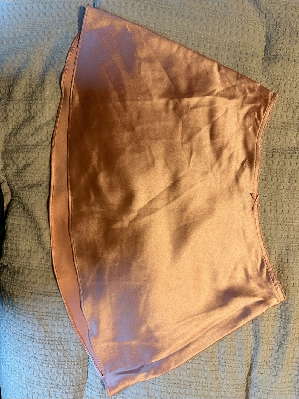 wild fable rose gold satin mini skirt